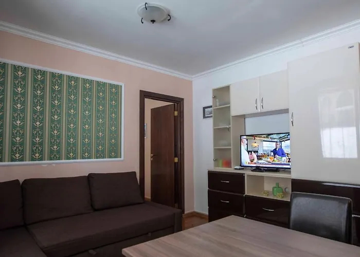 In Complex Grand Manastira *