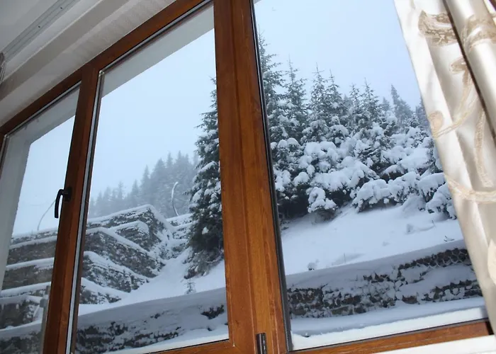 In Complex Grand Manastira